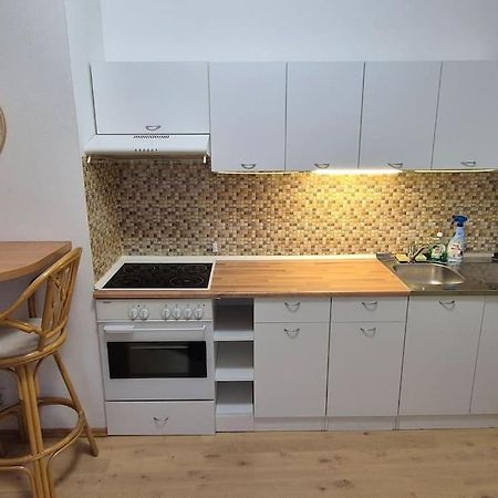 Lovely Old Town Apartment Bratislava Exterior photo